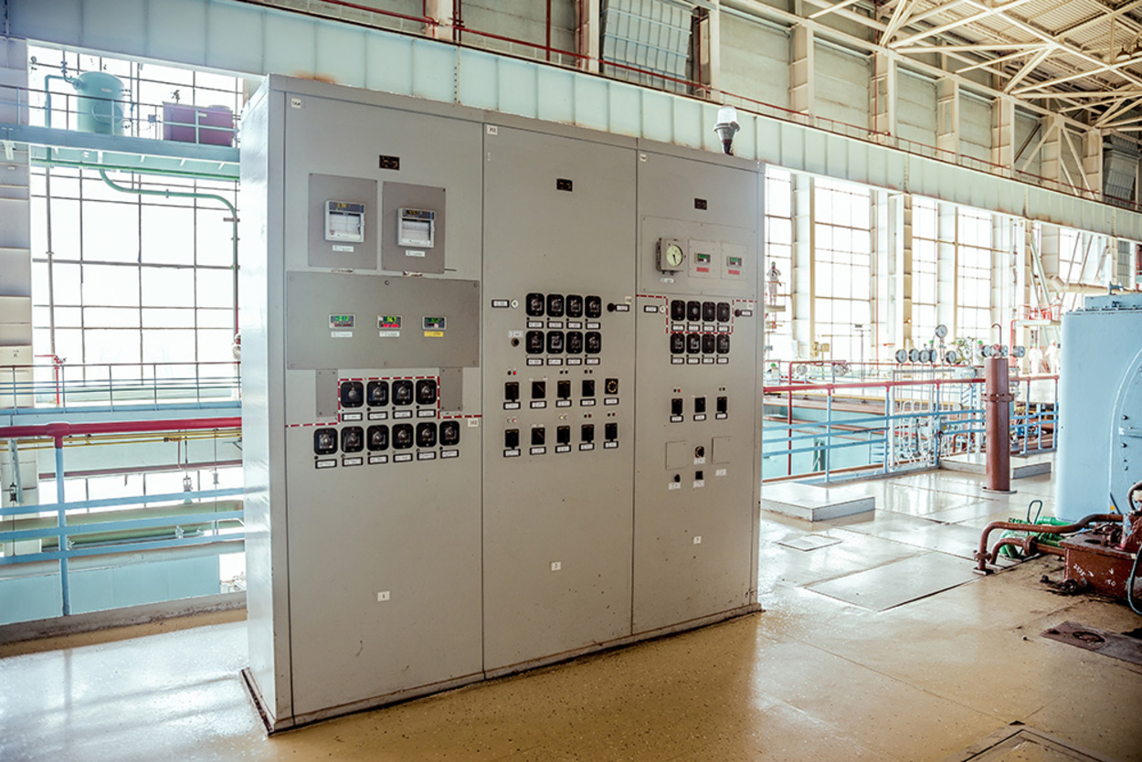 Schalt&shy;anlagen&shy;bau bei Muster Elektro in Musterstadt