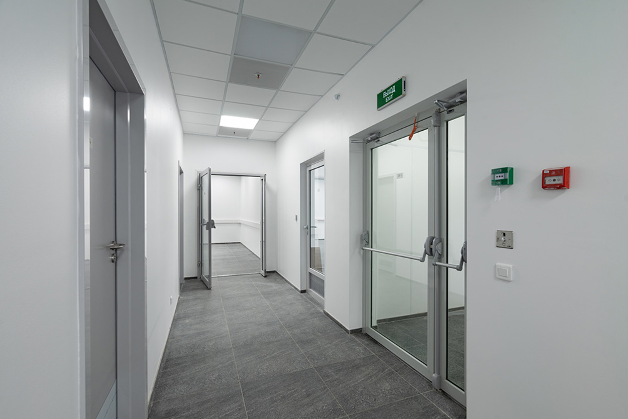 Feststell&shy;anlagen bei Muster Elektro in Musterstadt